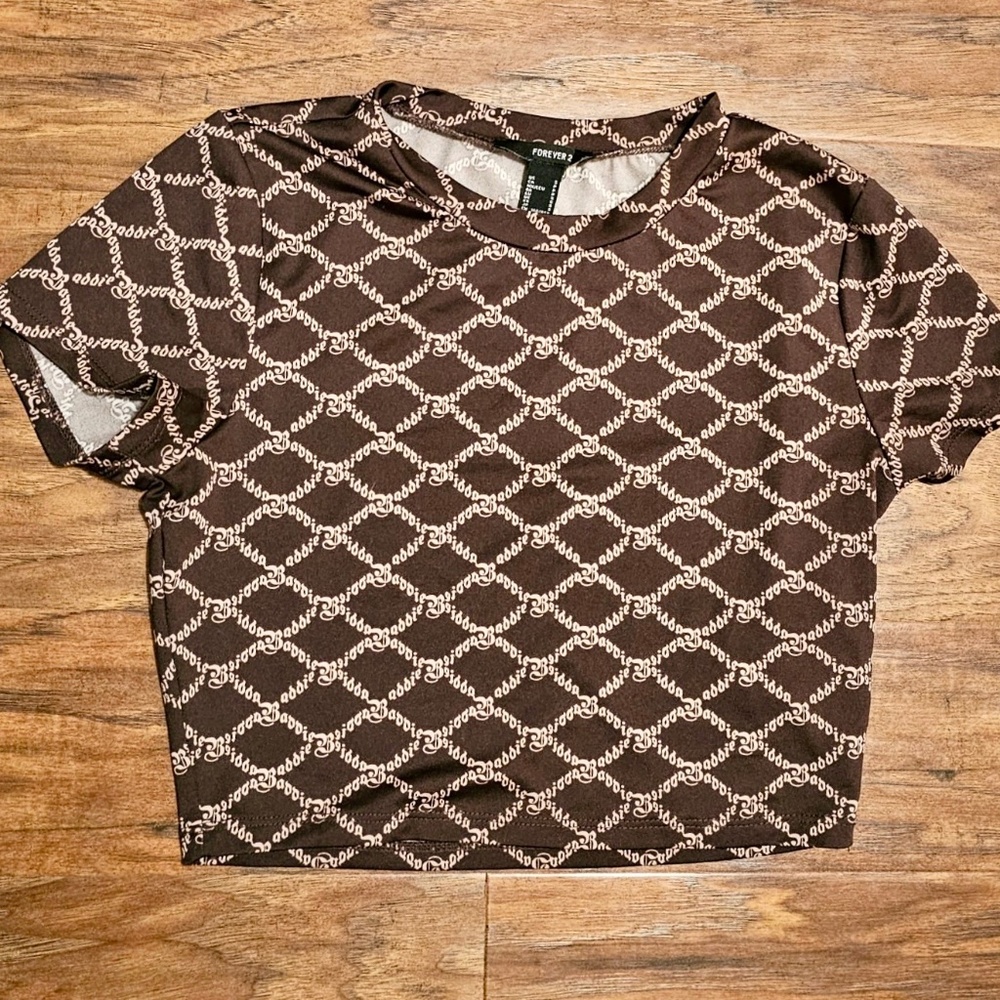 Forever 21 T-Shirt Size Small